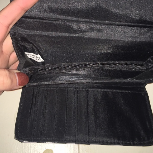 Chevron Wallet - Picture 4 of 5